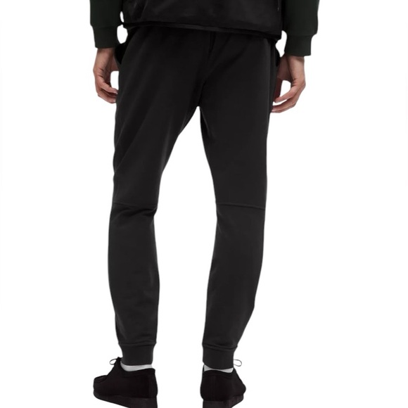 Menβs Lululemon Joggers. Like New. 2% Wool. Charcoal Drawstring Size L - Picture 2 of 14